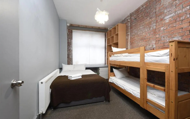 Mason Street Apartment Sleeps 16