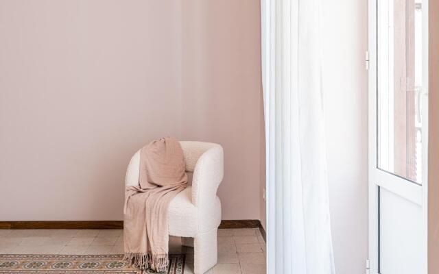 Stylish Apartment Near Piazza Magione by Wonderful Italy