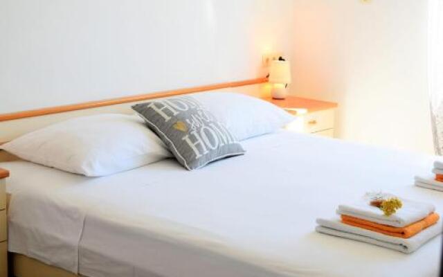 Rab City Apartment Greeny