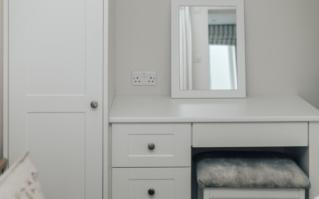 The Dragonfly - Central 2 bedroom house