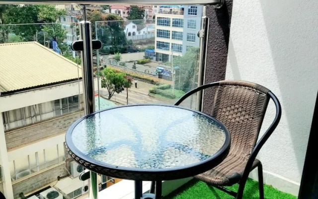Luxurious Nairobi Condo With Rooftop Pool & Gym