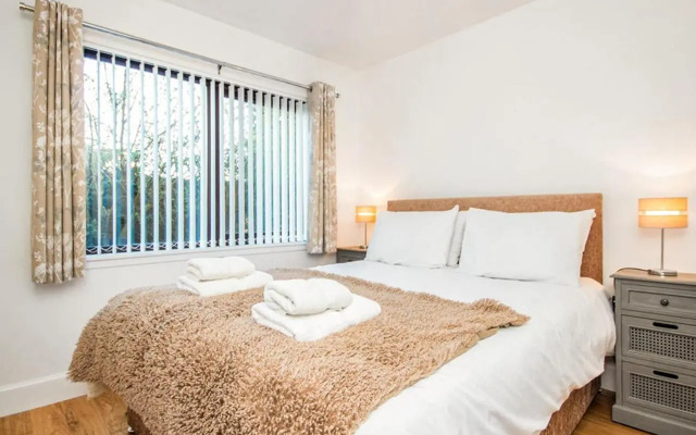 Flat 1, 69 Macewen Drive