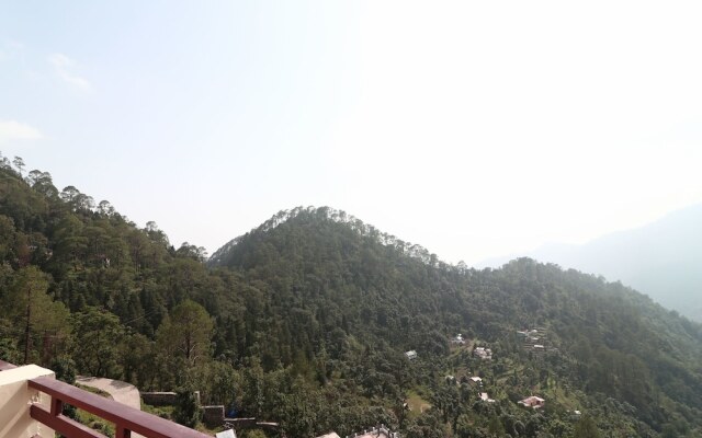 Oyo 15528 Green Roof Hotel & Resort