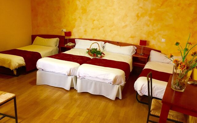 Hostal Restaurante Puerta del Alcázar