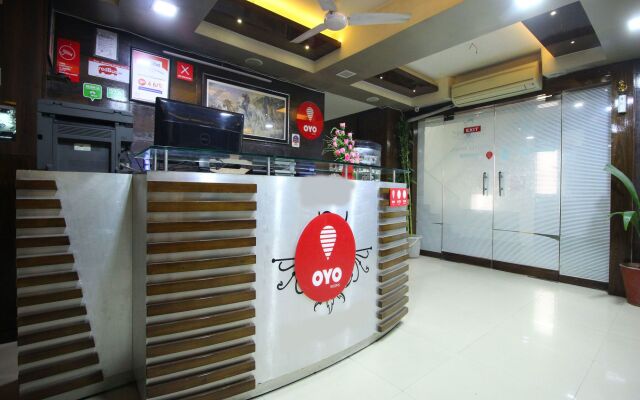 OYO 893 Hotel Seven