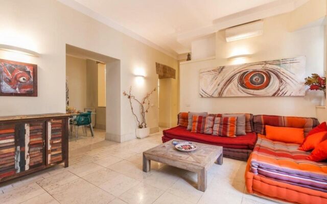 Charming and Enjoyable Flat few Steps From Vatican