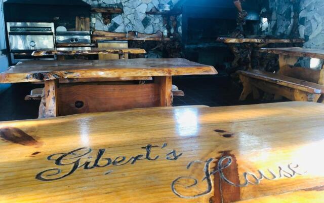 Apart-Hotel Gibert's House