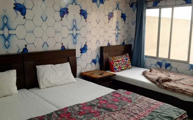 New Pak Hotel