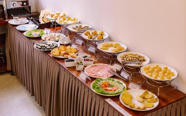 Gardenia Hue Hotel