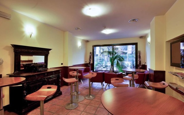 Le Palme - Adults Only (10 years old)