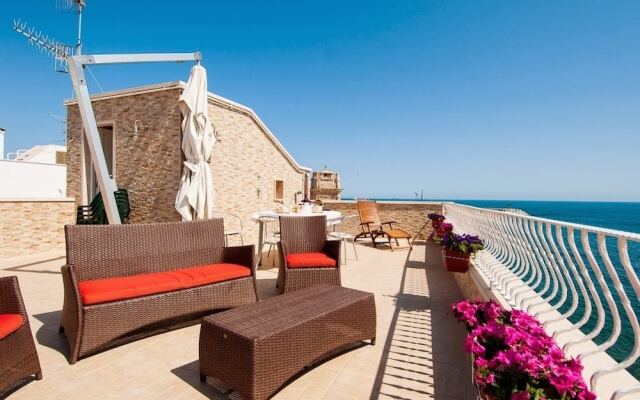 HelloApulia Monopoli Center