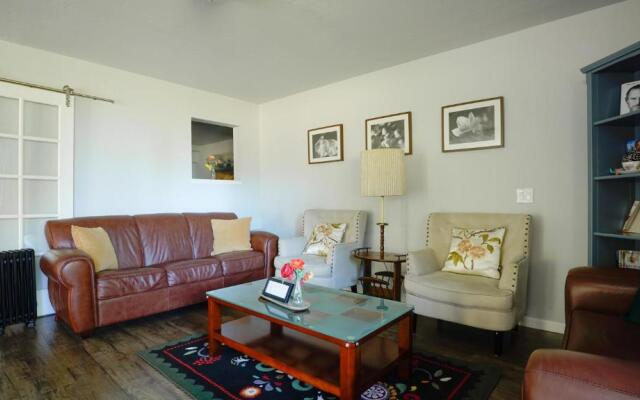 @ Marbella Lane Eco Friendly Treehouse, SFO