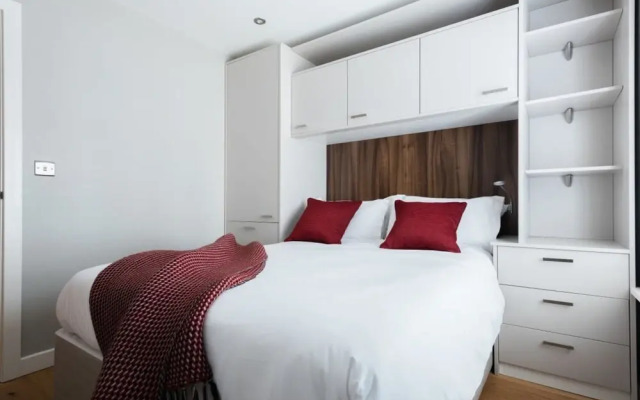 The Escalier Mews - Stunning 3bdr Home Flooded With Light