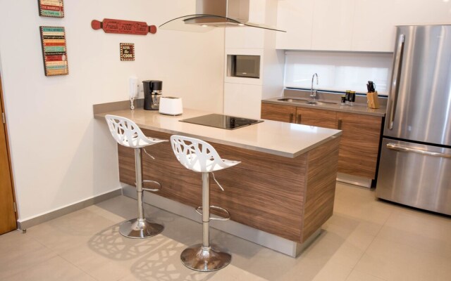 Lunada 407 PH by iMexico