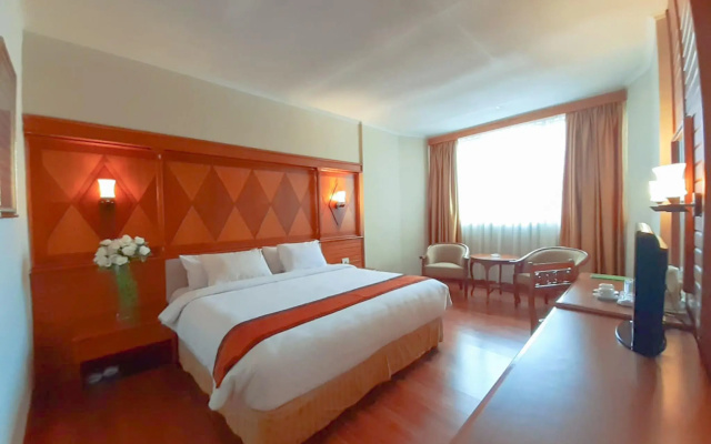 Mutiara Merdeka Hotel – Guest Rooms – Pekanbaru