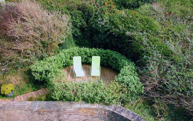 Luxurious Villa in Locquirec With Terrace