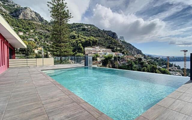 Sea view and terrasse near Monaco