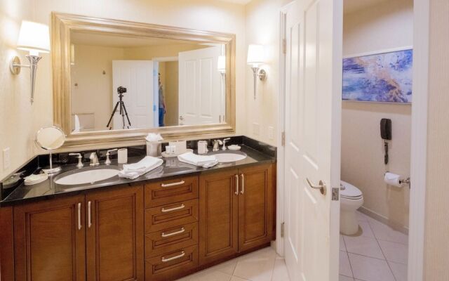 StripView Luxury Suite at The Signature
