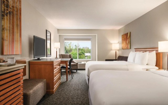 Radisson Hotel Portland Airport