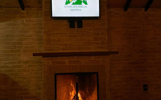 Chales Bela Serra