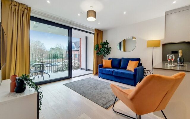 Deluxe Wembley Harrow Apartment