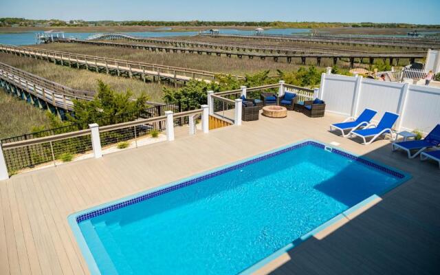 Golden Hour by Oak Island Accommodations