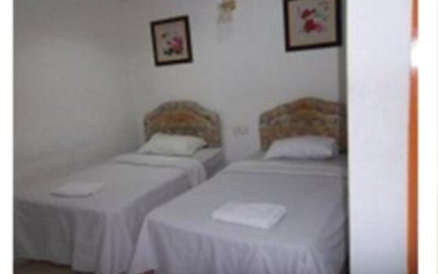 OYO 90494 Sam Huat Hotel