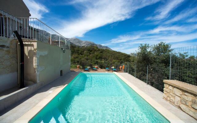 Villa Cretan View with Heated Swimming Pool