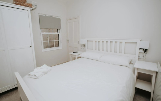Corner House Hotel