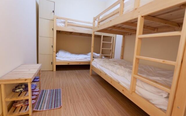 Sunflower Youth Hostel