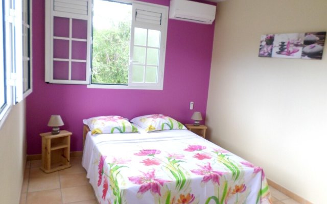 House With 3 Rooms In Le Diamant Martinique, With Enclosed Garden And