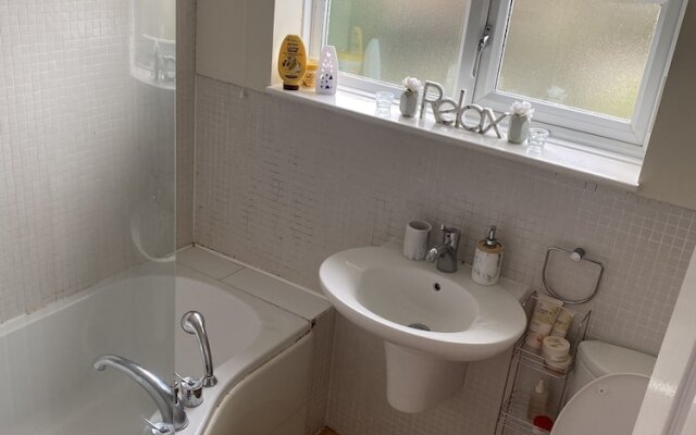 Gorgeous 2-bed Apt in Leafy Richmond!