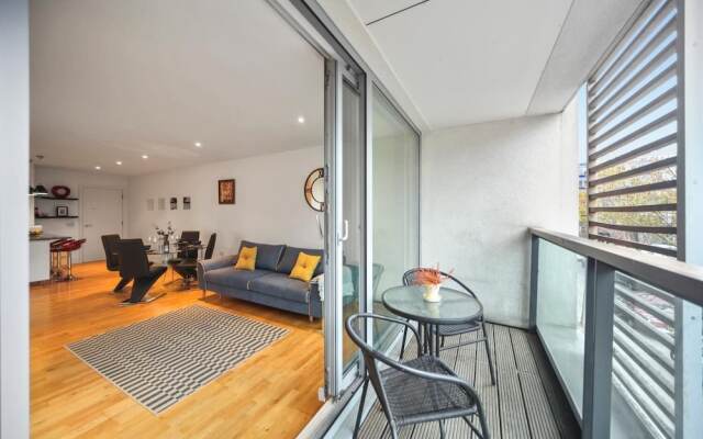 2 Bed Executive Apartment Near Camden Market with WiFi