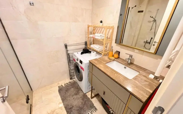 G Tower Residence Luxury Apartment