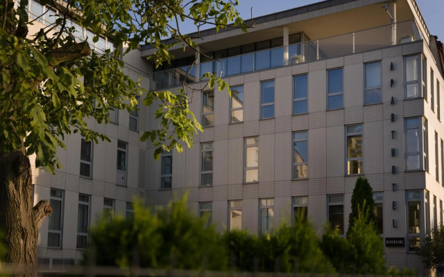 Riverside Aparthotel