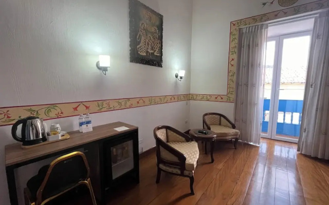 Rojas Plaza Boutique