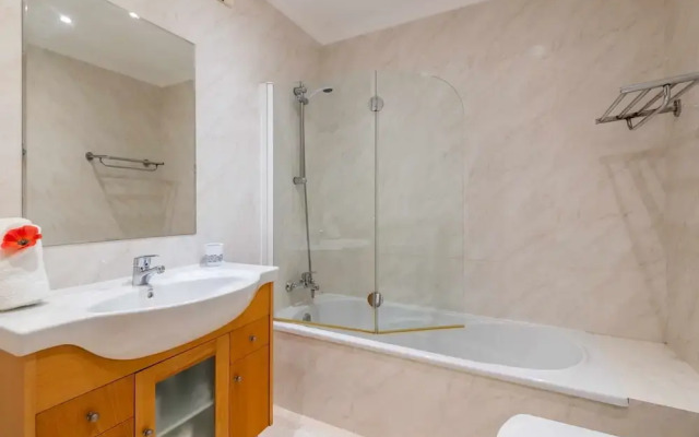 Balaia Residence 2 Bedroom Penthouse With Pool