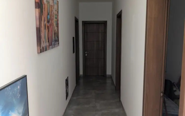 Room-private Cosy Room in a Modern Subur