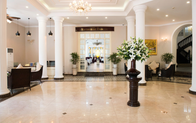 Hoa Binh Hotel