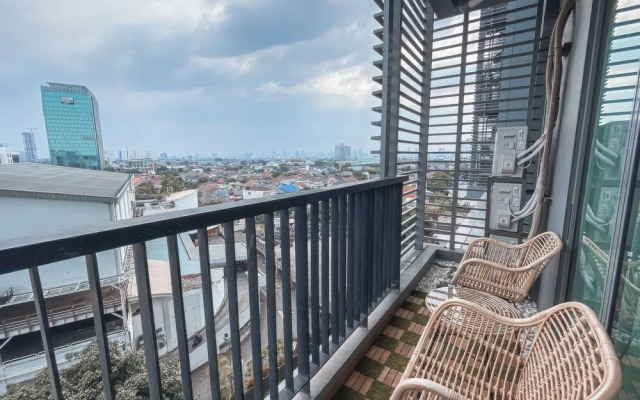 Staycation Jakarta Holland Village