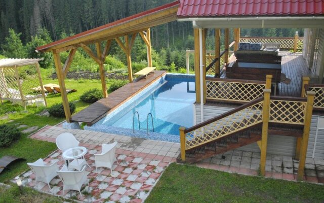 Resort Uyedineniye