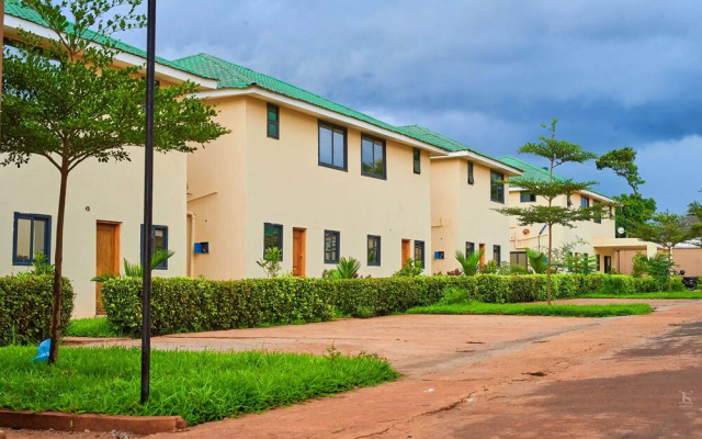 white Palace Hotel