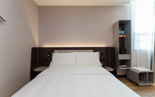 HanTing Hotel (Zhuhai Gongbei Port Fuhuali)