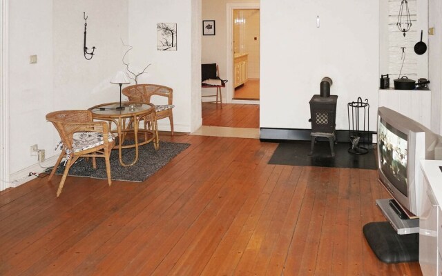 6 Person Holiday Home in Uddeholm