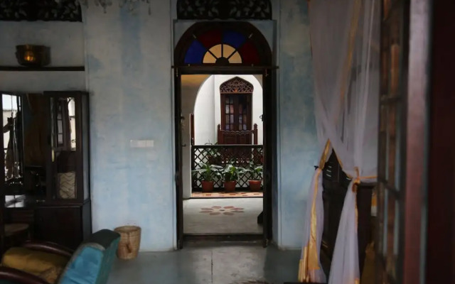 Emerson Spice Hotel