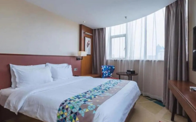 Vyluk J Hotel Guiyang Railway Station