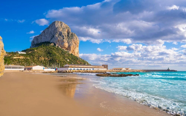 Villa Clem in Calp With 4 Bedrooms and 3 Bathrooms