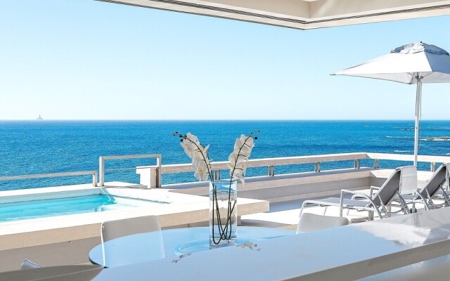 Blue Views Penthouse Beachfront Apartments
