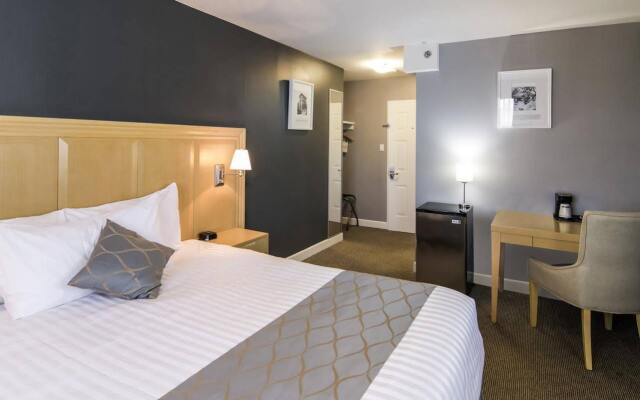 Red Lion Inn & Suites Abbotsford