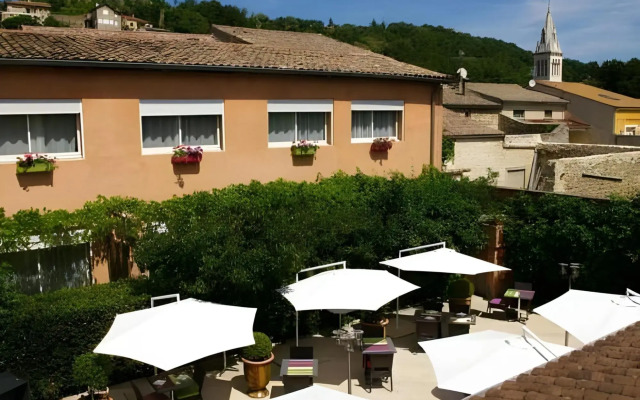 Le Carré d'Alethius Logis Hôtel Restaurant